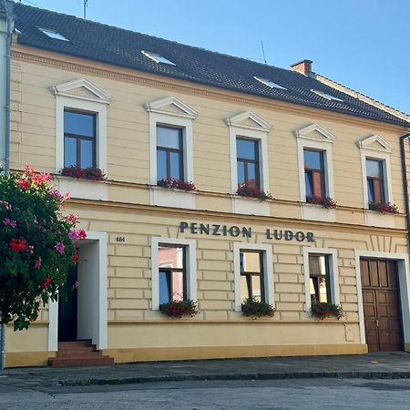 Penzion Ludor Стражнице Экстерьер фото